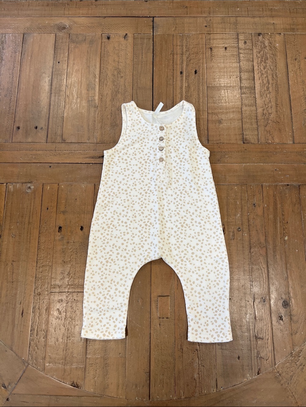 Rylee + cru tan speckled sleeveless long romper 3-6 months